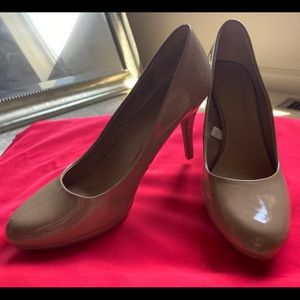 Patent nude pump